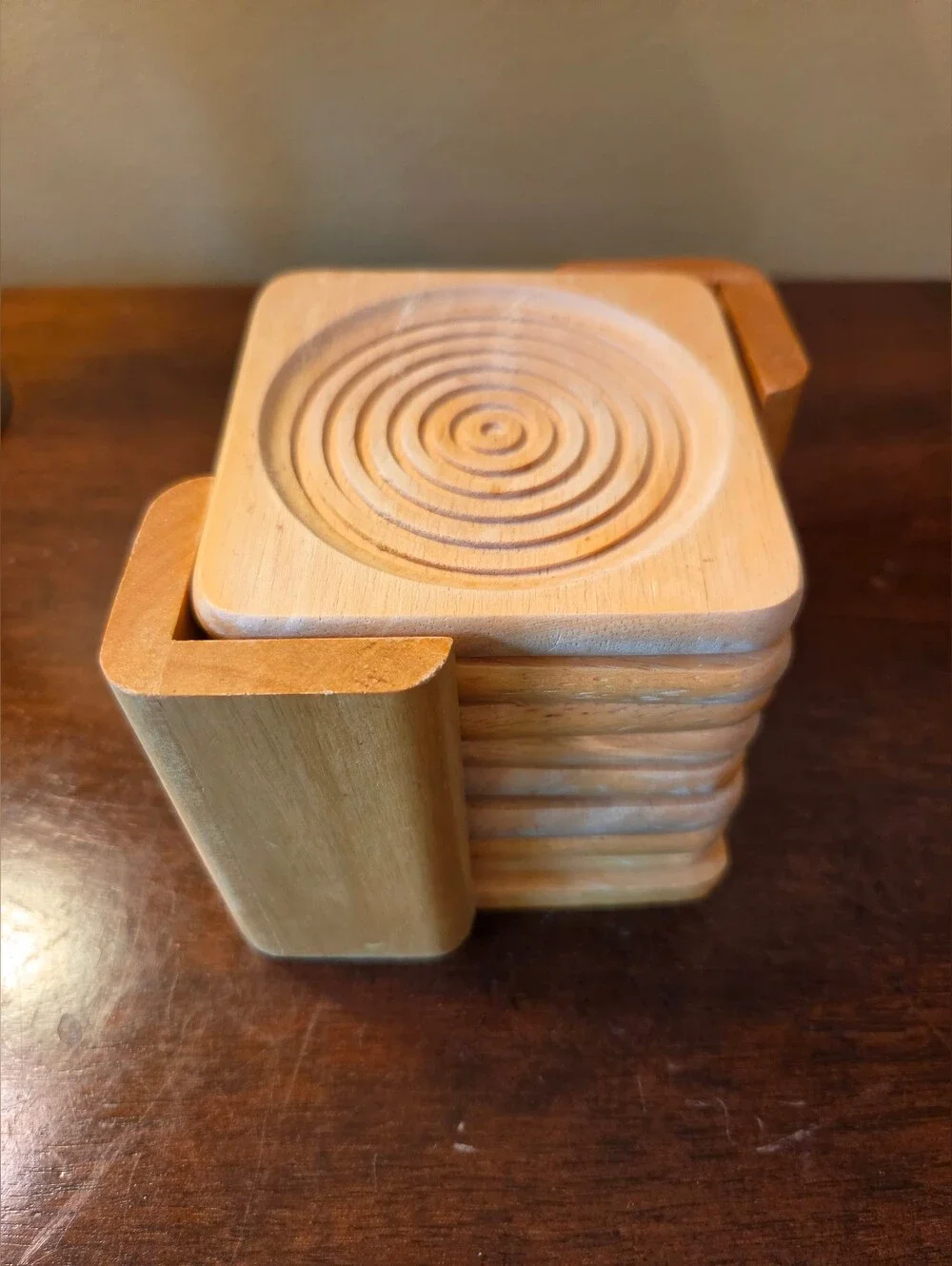 Set of 8 Vtg Solid Light Colored Wood 4” Coasters w/ Coaster Holder Modern Swirl
